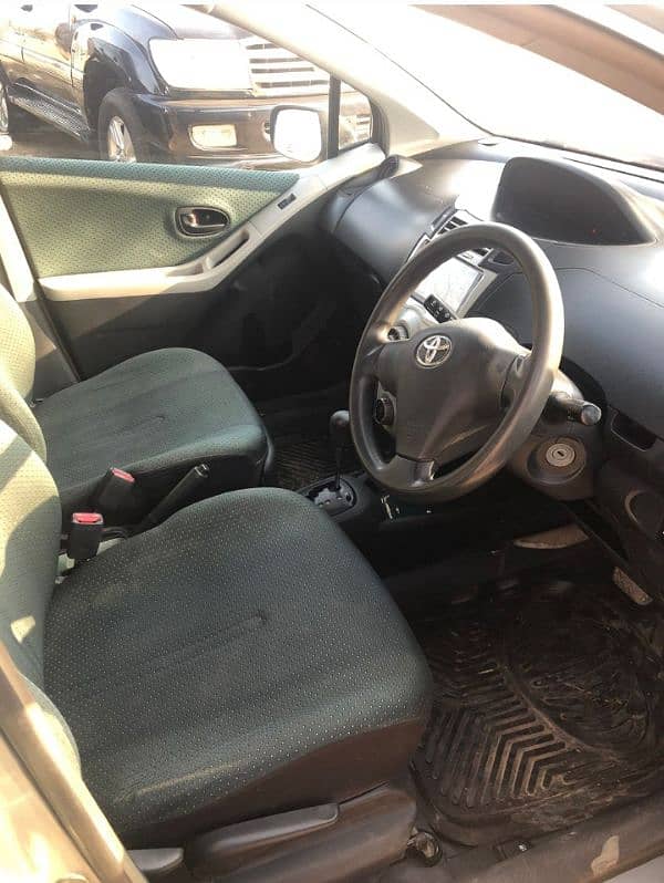 Toyota Vitz 2007 6