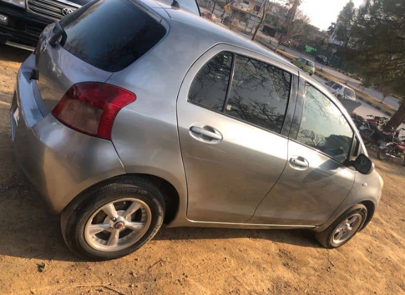 Toyota Vitz 2007 11