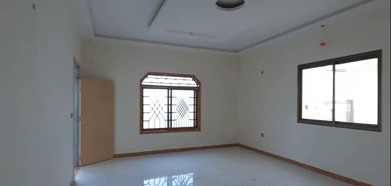 Upper Portion For Sale With Roof Of 300 Square Yards 4