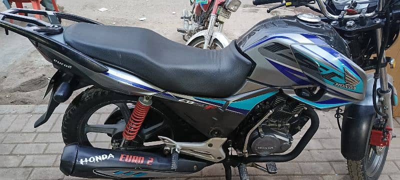 Honda cb 150 f 2018 model total genuine bike 1