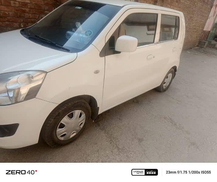 Suzuki Wagon R 2018 4