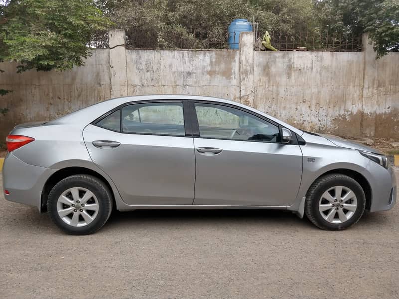 Toyota Corolla Altis 2015 9