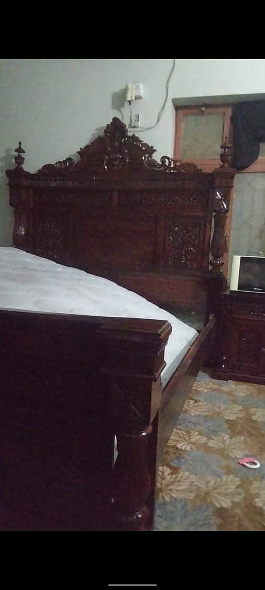 Original Wooden Double Bed For Sale In Lahore 0