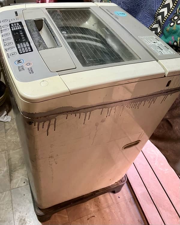 LG Automatic Washing machine 2