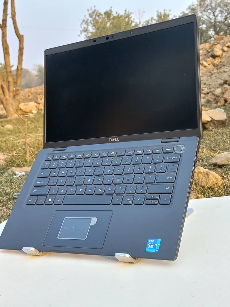 dell latitude 7320 | Core i7 11th gen | 10 by 10 Condition 0