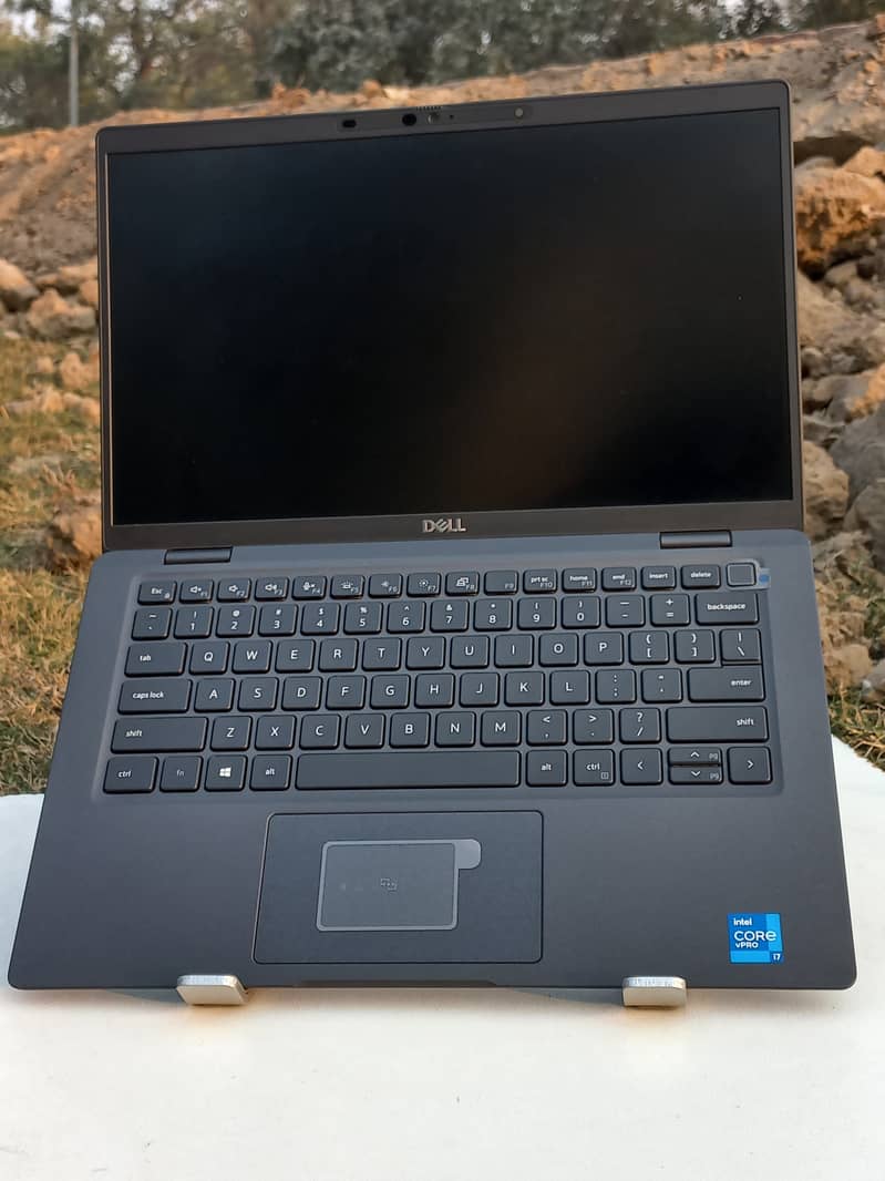 dell latitude 7320 | Core i7 11th gen | 10 by 10 Condition 6