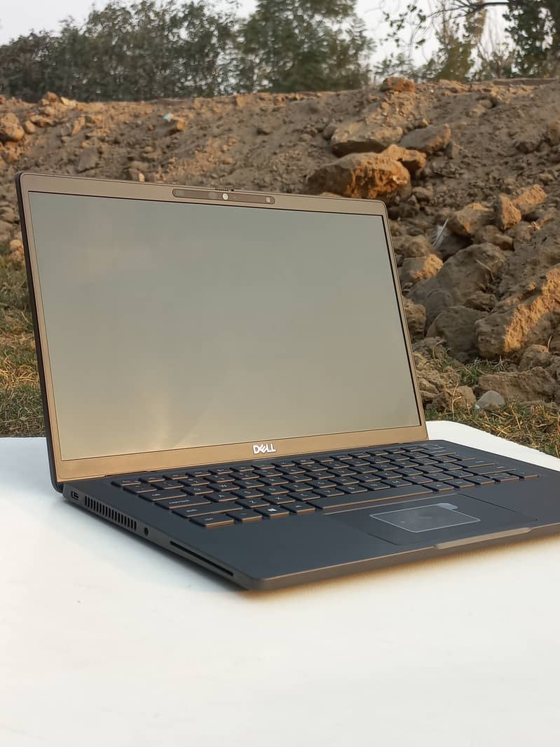 dell latitude 7320 | Core i7 11th gen | 10 by 10 Condition 7