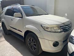 Toyota Fortuner V 2014 TRD