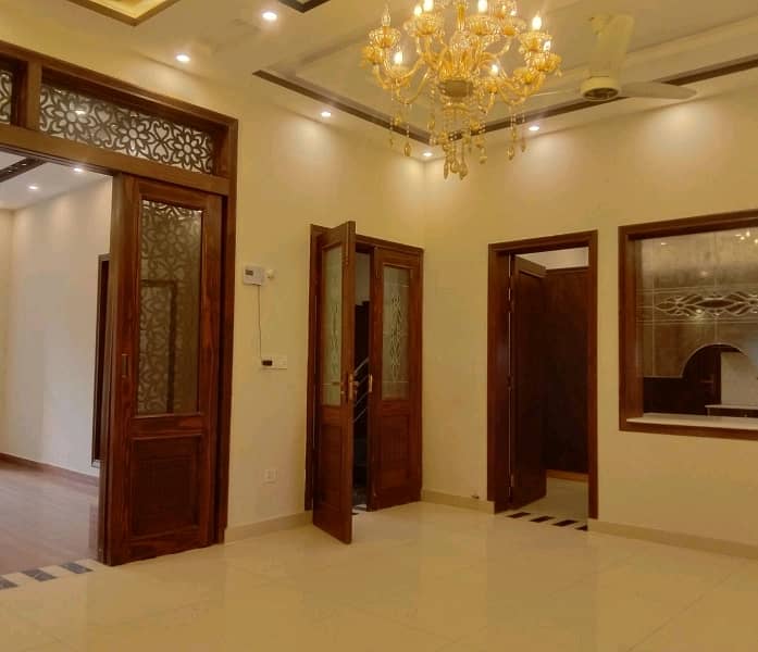 Get An Attractive House In Lahore Under Rs 280000 1