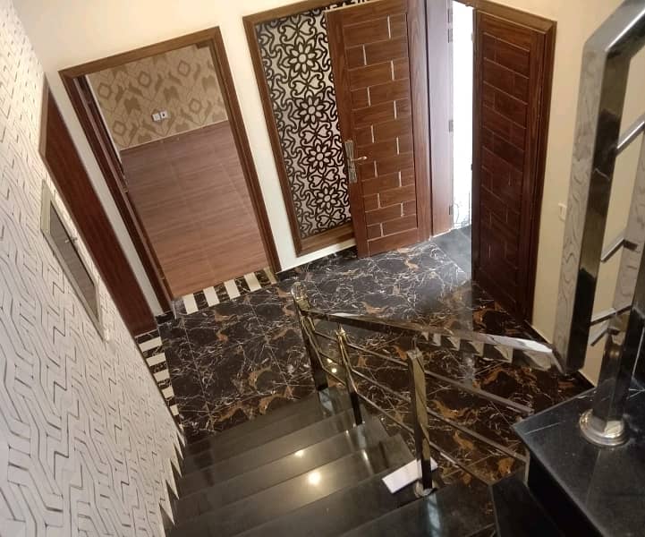 Get An Attractive House In Lahore Under Rs 280000 4