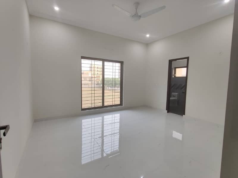 10 Marla Lower Portion For rent Is Available In Bahria Town - Janiper Block 9