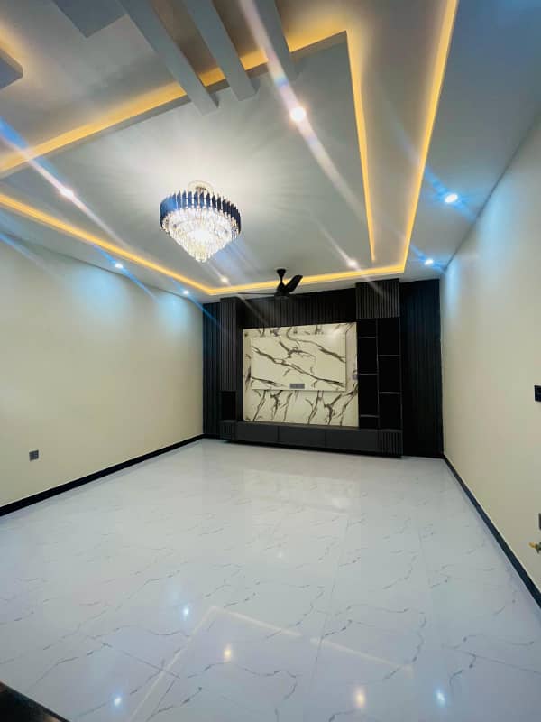 8 MARLA BRAND NEW HOUSE FOR SALE in FAISAL TOWN BLOCK A 31