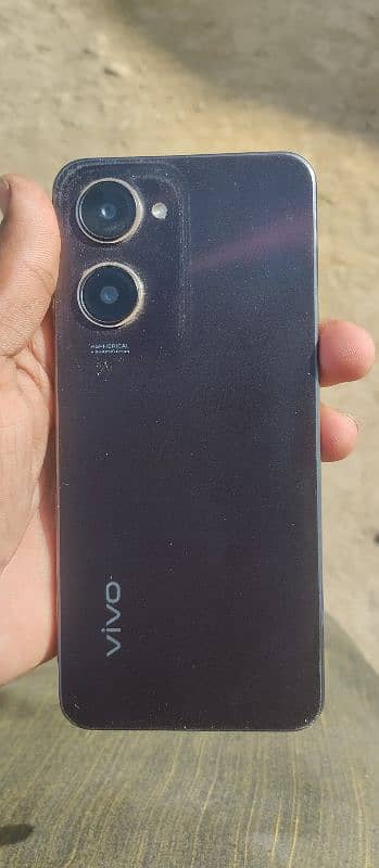 vivo y18s 1