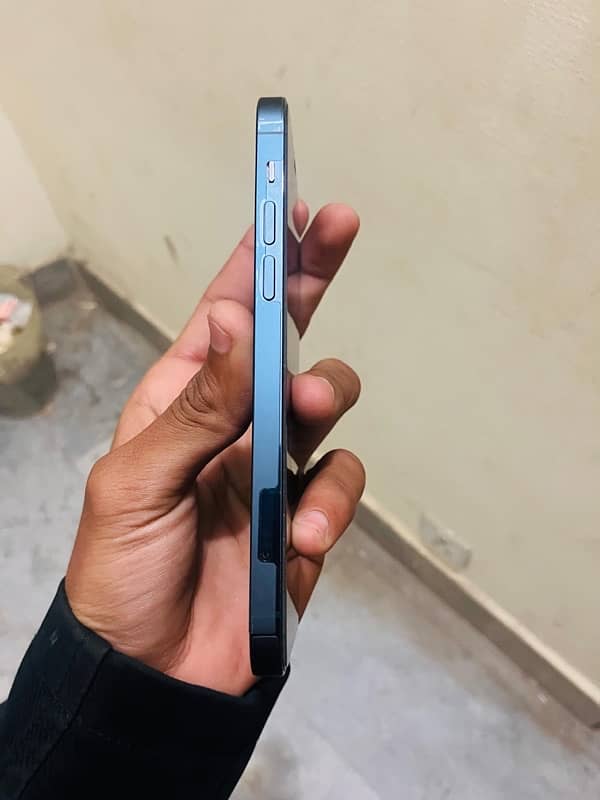 iPhone 12 Pro non PTA 4