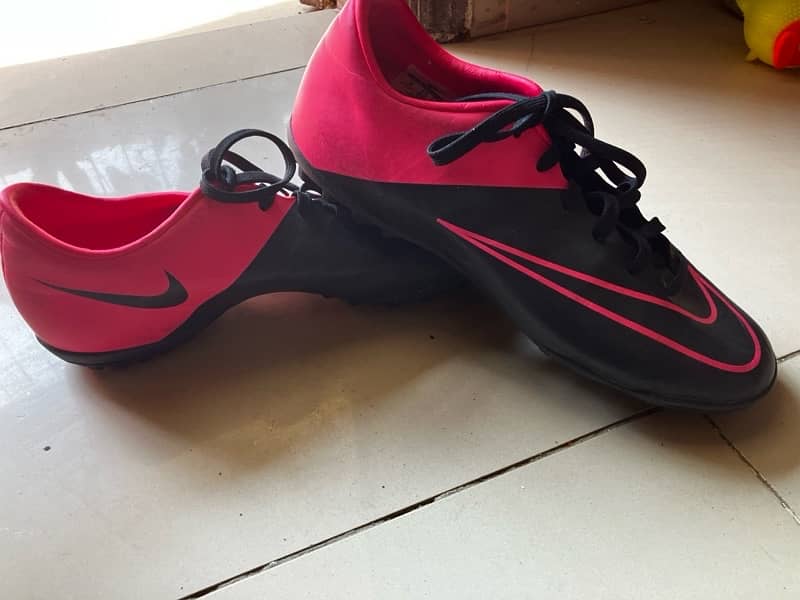 Nike Mercurial sport shoes 5