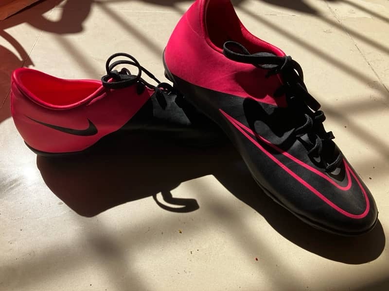 Nike Mercurial sport shoes 6