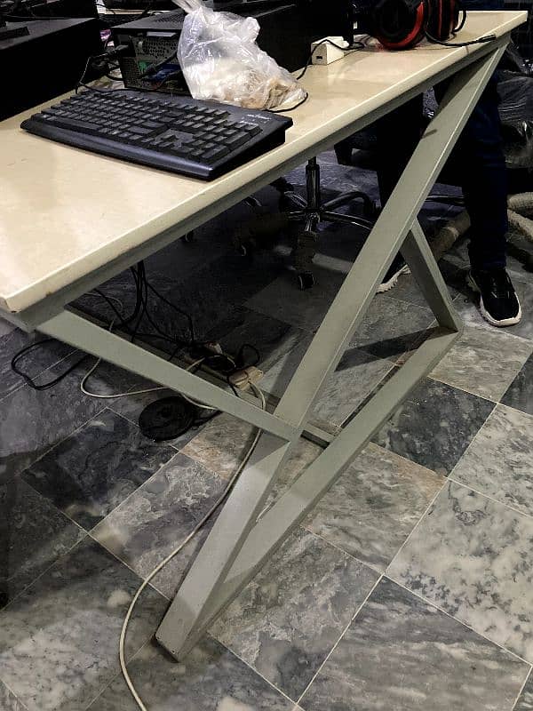 Office table for sell 5