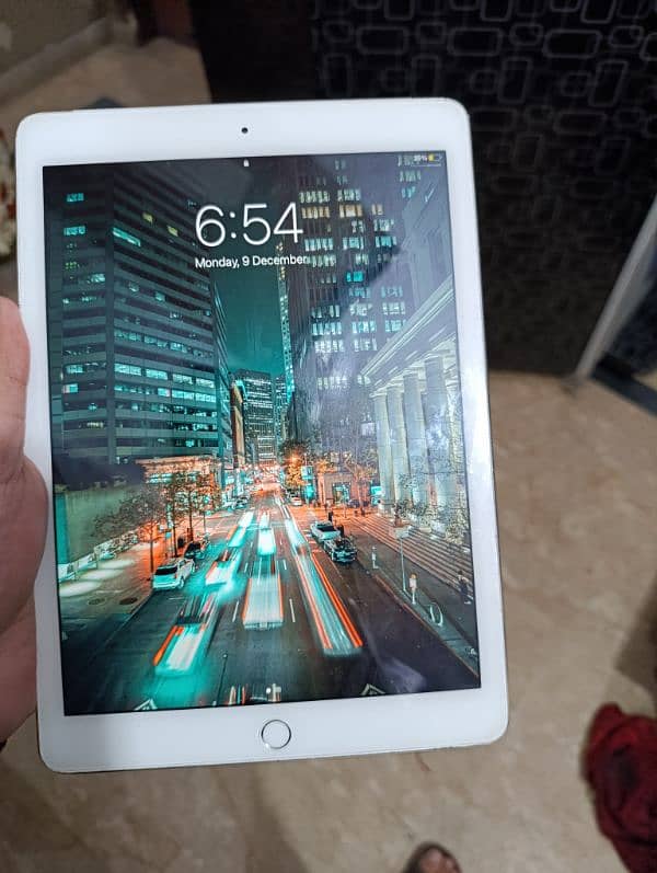 Apple Ipad Air 2 128gb 10/10 Condition 6