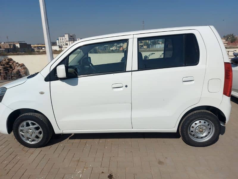 Suzuki Wagon R 2021 12