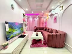 The Barbie Suite By Phoenix Apartments