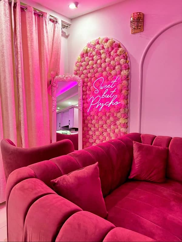 The Barbie Suite By Phoenix Apartments 2