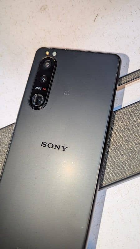 Sony Experia 5 Mark 3 off 11