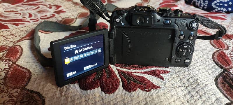 DSLR G12 camera 4