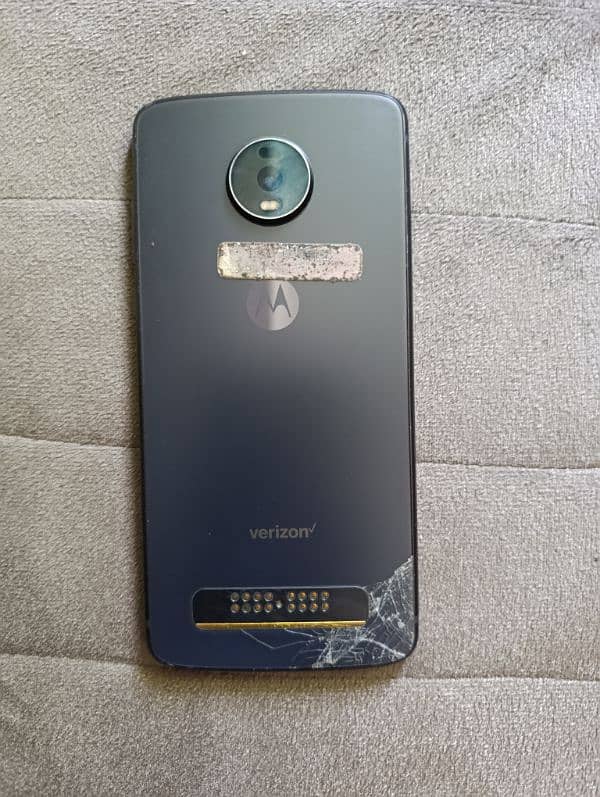 Moto Z4 XT1060 1