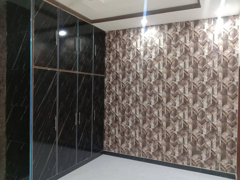 Brand New 5 Marla Double Unit For Rent 2nd &Amp; 3rd Floor, Johar Town 14