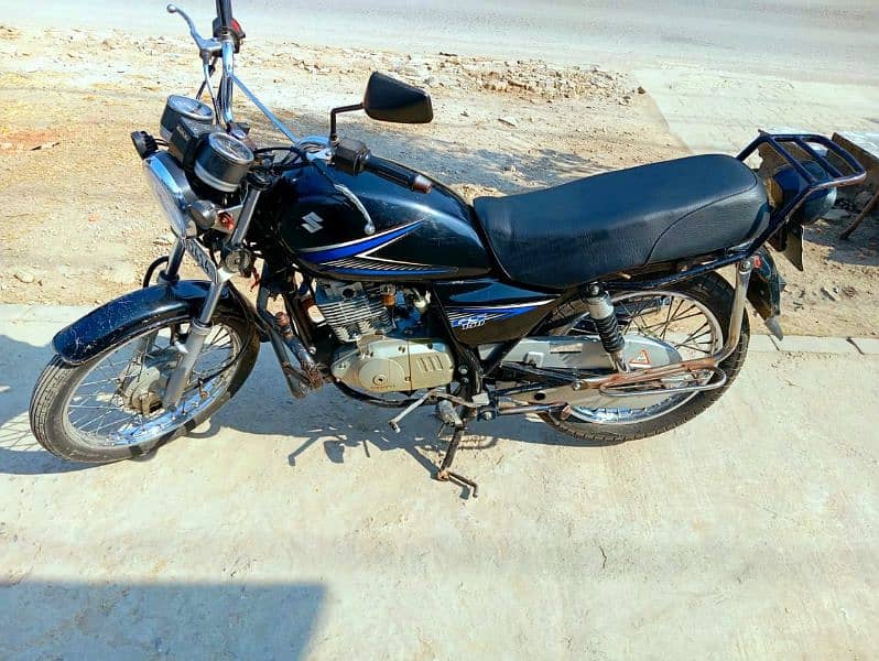 Suzuki GS 150 1