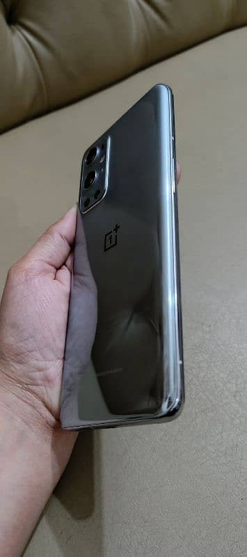 One plus  9 pro  12/256 dual sim 1