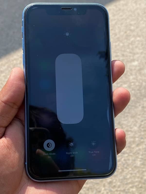 iPhone XR (Pta Approve 128 GB) 5