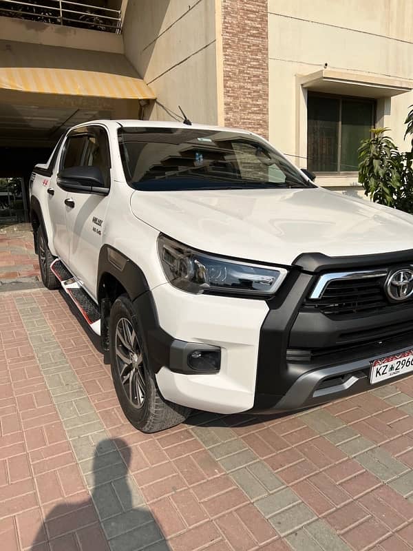 Toyota Hilux 2020 4