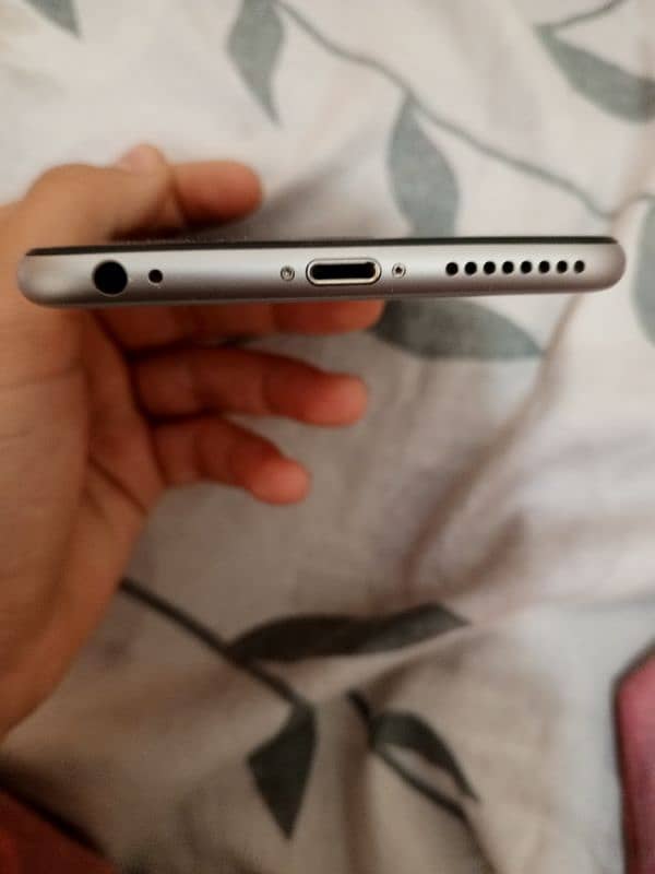 Iphone 6 Plus Urgent Sale 7