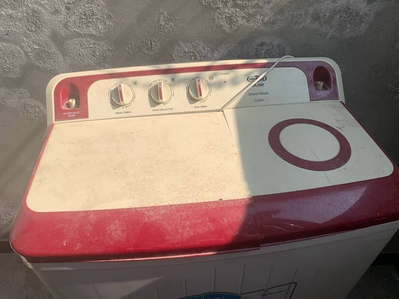 Washing Machine in good condition 1