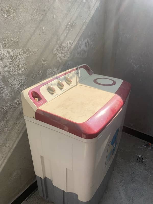 Washing Machine in good condition 2