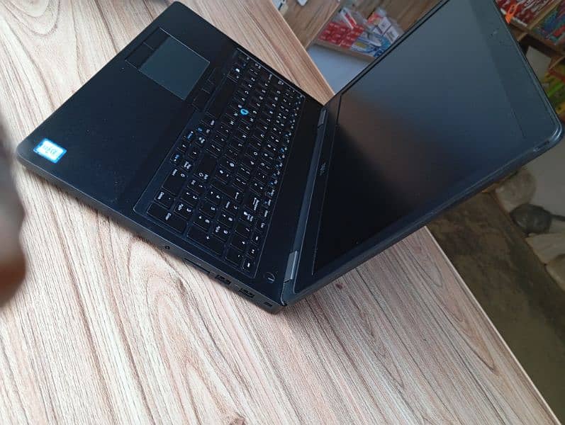 Dell Latitude E5570 with 16GB RAM and 256GB SSD and 2 GB Graphic Card 4