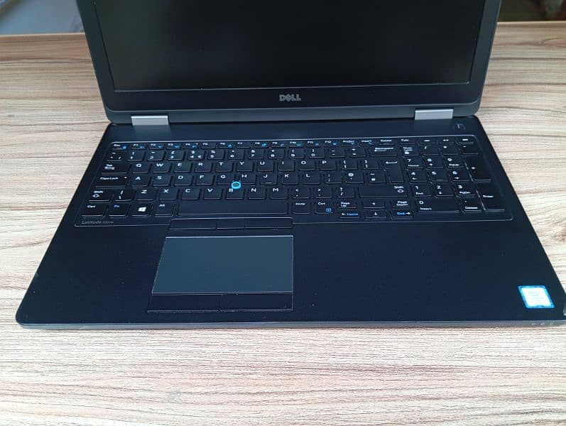 Dell Latitude E5570 with 16GB RAM and 256GB SSD and 2 GB Graphic Card 5