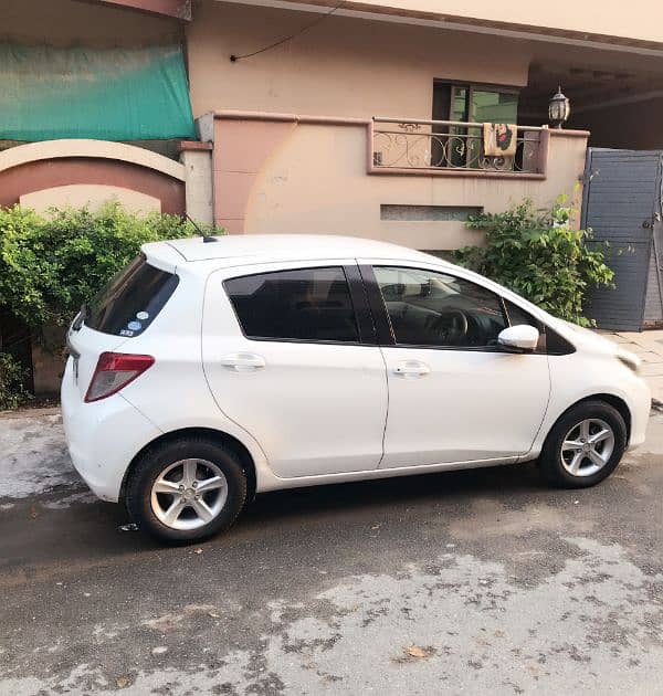 Toyota Vitz 2011 Model 2