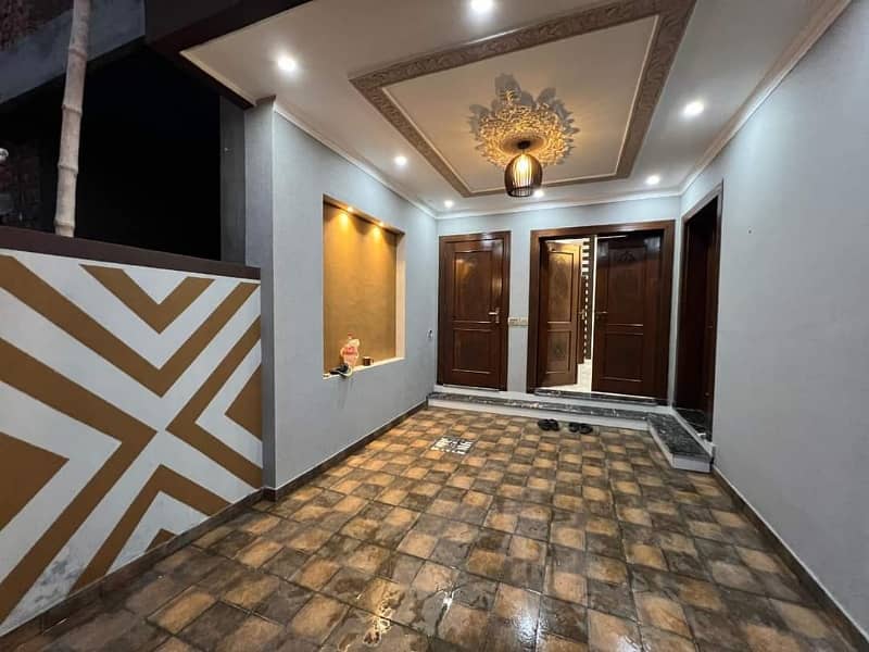 5 Marla Luxary House Available for Sale Bahria Nasheman Lahore 2