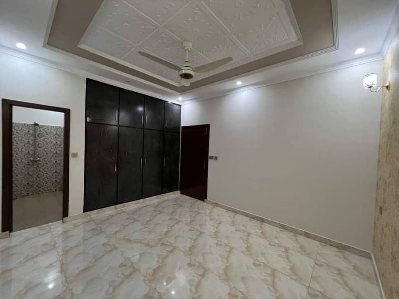 5 Marla Luxary House Available for Sale Bahria Nasheman Lahore 5