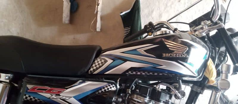 Honda 125cg black 2025 0