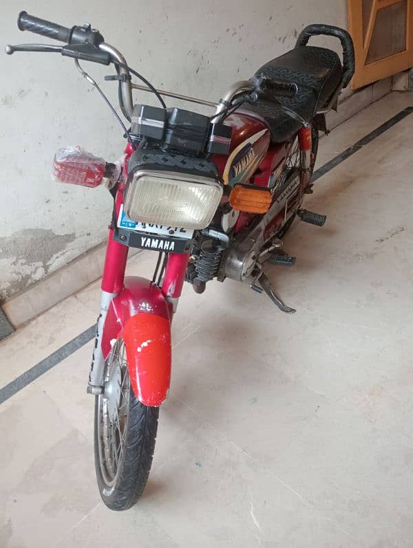 Yamaha modal 2000. janwan condition janwan injan alter bike 5