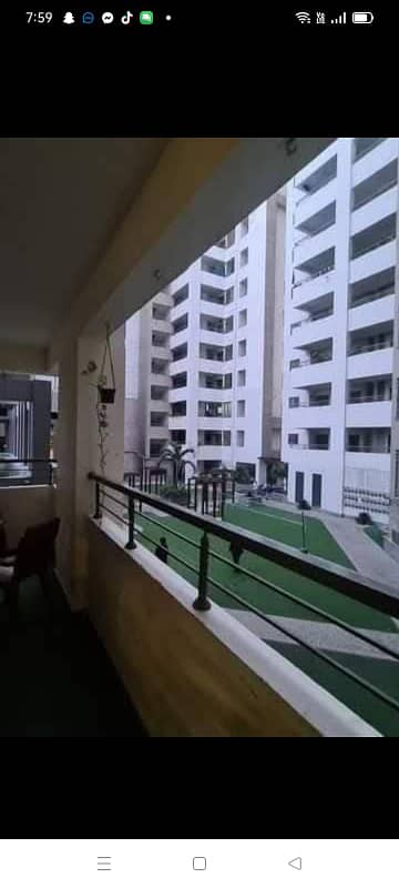 Ideal 1100 Square Feet Flat Available In Goldline Royal Apartments, Karachi 3