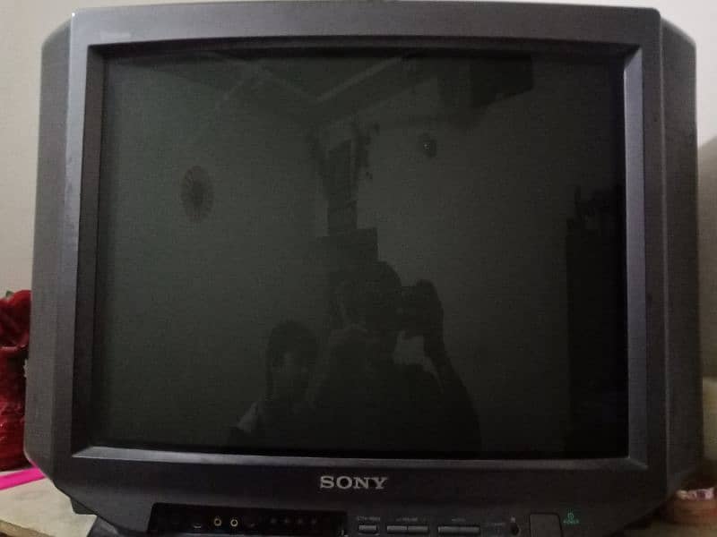 SONY TV FOR SALE. 0