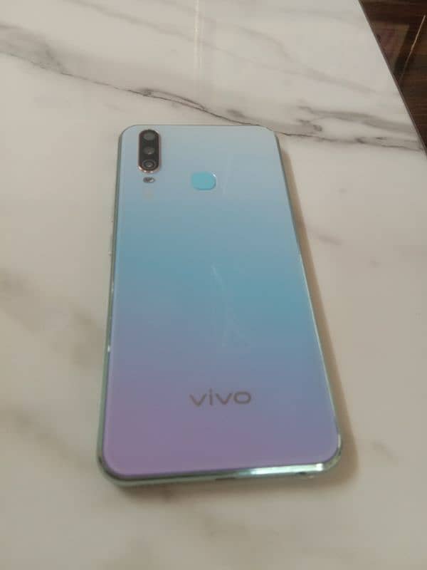 vivo y17.8Gb 256Gb pta approved 03476999167call/watsapp 1