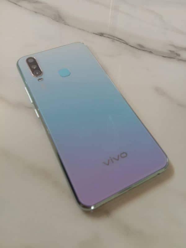 vivo y17.8Gb 256Gb pta approved 03476999167call/watsapp 3