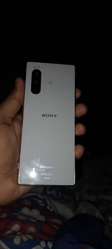 Sony Xperia 5 white 2