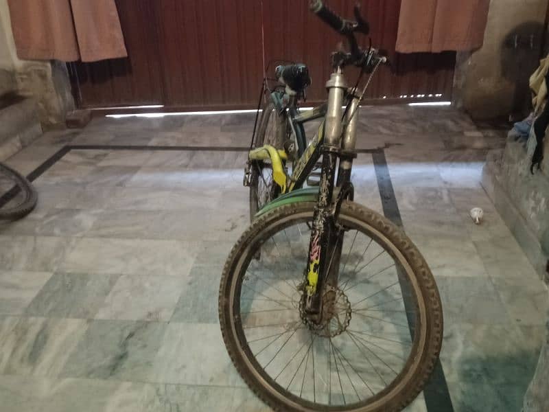 SELLING ORIGINAL VENTO CYCLE. 1