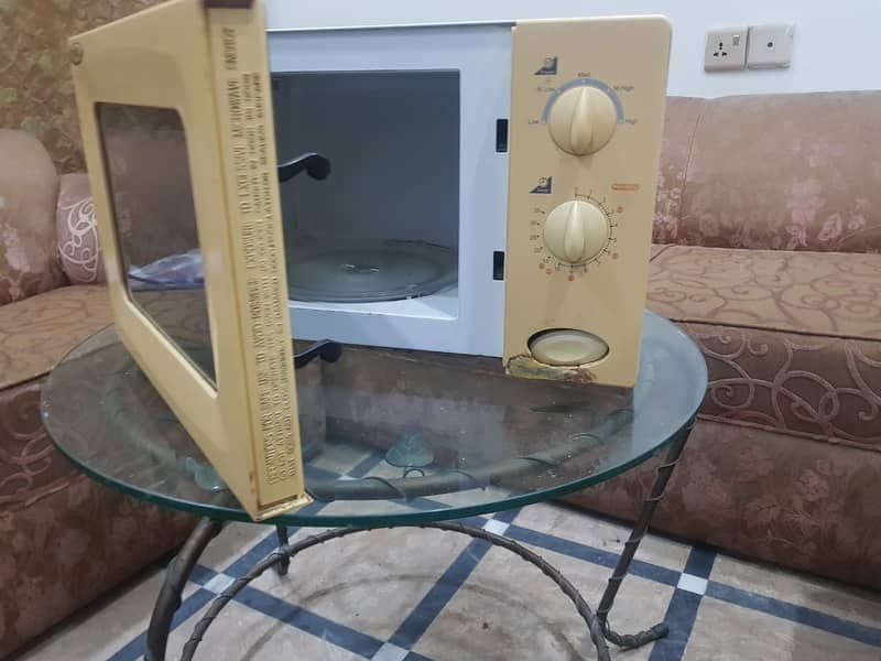 Waves Microwave Oven – Perfect Condition | Best Price! 11